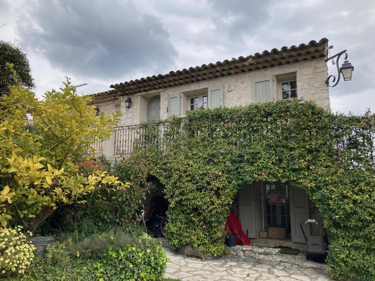 Appartement De Charme Au Calme Parking Gratuit La Colle-sur-Loup Esterno foto
